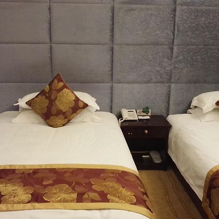 Huayu Paradise International Hotel Lhasa Ngoại thất bức ảnh
