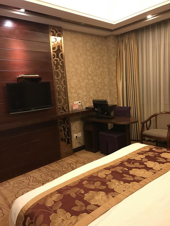 Huayu Paradise International Hotel Lhasa Ngoại thất bức ảnh